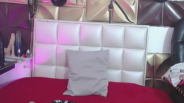 VIKY HOTT online show from 23, 9, 2025