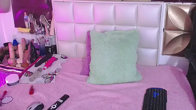 VIKY HOTT online show from 16, 9, 2025