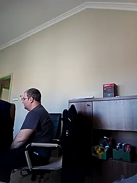 Andrew1900529 online show from 18, 3, 2025