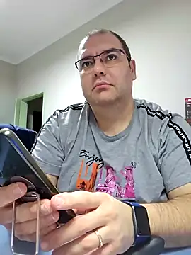 Andrew1900529 online show from 28, 1, 2025