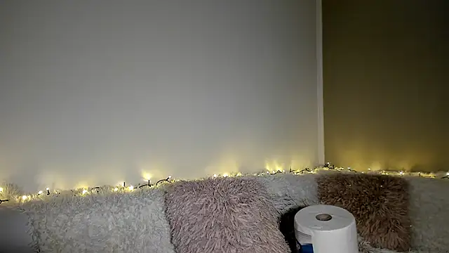 BrianaDiamondXXX online show from 16, 12, 2025