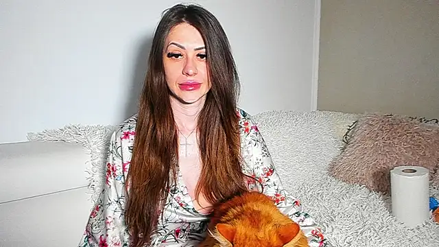 BrianaDiamondXXX online show from 13, 6, 2026