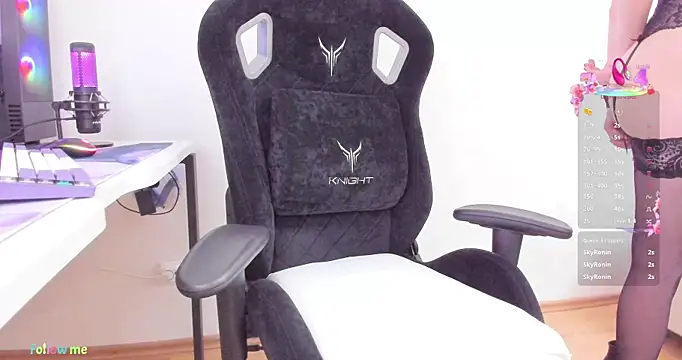 SkyqueenI online show from 11, 9, 2025