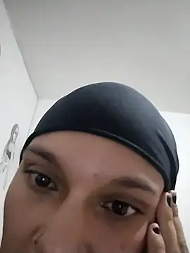 Snapshot of LUNAdeMARTE chatting on 21, 2, 2025 LUNAdeMARTE online show from 21, 2, 2025