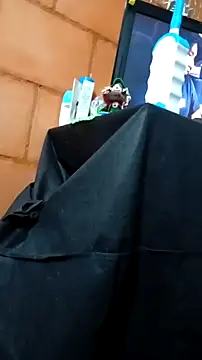 Snapshot of LUNAdeMARTE chatting on 31, 10, 2025 LUNAdeMARTE online show from 31, 10, 2025