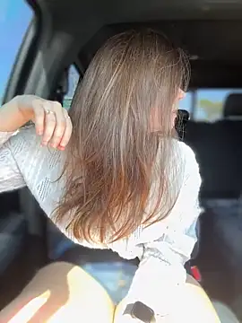 MaggyMayI online show from 2, 3, 2025