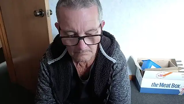 Snapshot of bigballnz chatting on 21, 12, 2025 bigballnz online show from 21, 12, 2025