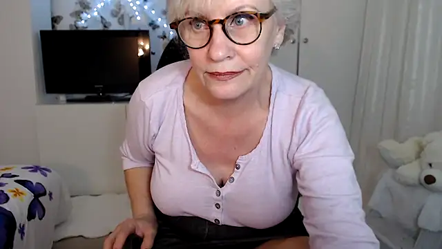 Ghertrude52 online show from 14, 3, 2025