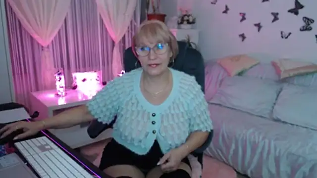 Ghertrude52 online show from 14, 11, 2025