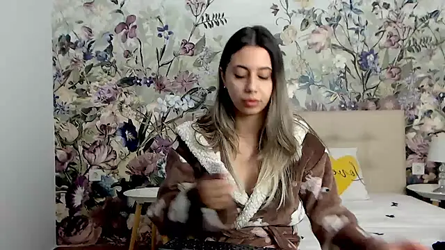 RoseDiamond06 online show from 2, 10, 2025