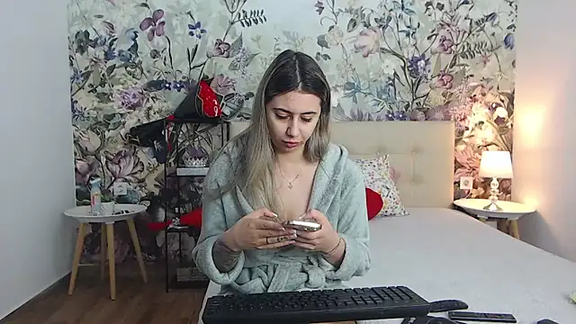 RoseDiamond06 online show from 30, 5, 2026