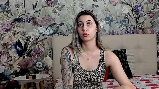 RoseDiamond06 online show from 21, 3, 2025