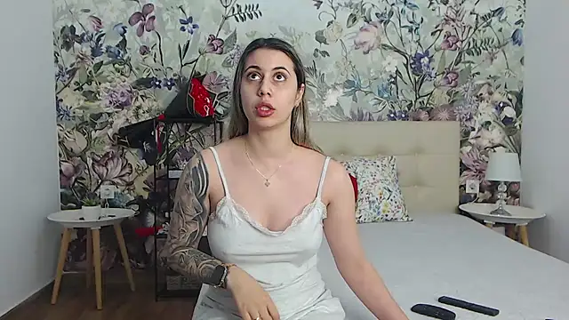 RoseDiamond06 online show from 22, 5, 2026