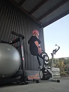 PinkTheHawk online show from 30, 5, 2026
