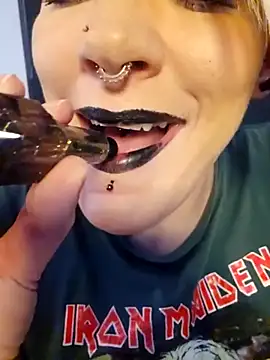 PinkTheHawk online show from 24, 9, 2025