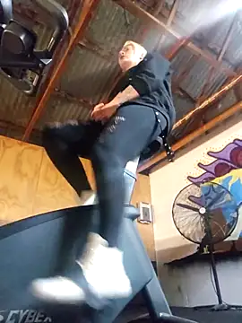 PinkTheHawk online show from 23, 11, 2025