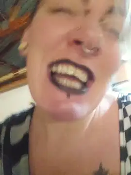 PinkTheHawk online show from 19, 10, 2025