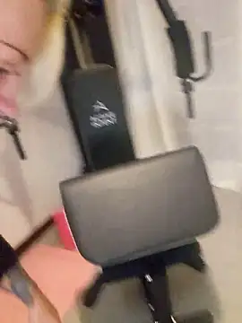 PinkTheHawk online show from 13, 1, 2026