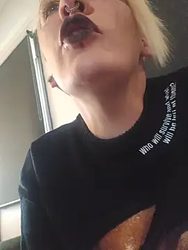 PinkTheHawk online show from 15, 2, 2026