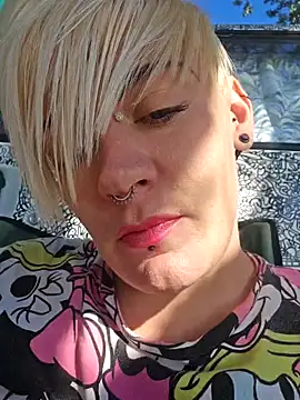 PinkTheHawk online show from 1, 3, 2025