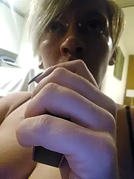 PinkTheHawk online show from 9, 2, 2025