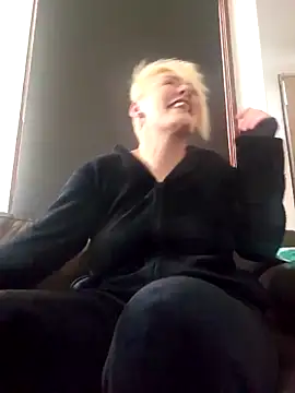 PinkTheHawk online show from 4, 3, 2026