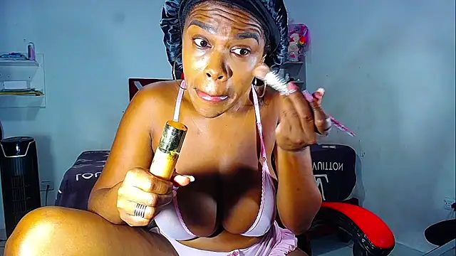 Snapshot of DanisaBrown chatting on 16, 7, 2026 DanisaBrown online show from 16, 7, 2026