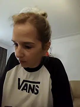 Snapshot of SexxyLety chatting on 14, 10, 2025 SexxyLety online show from 14, 10, 2025