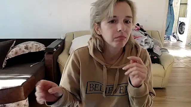 Snapshot of SexxyLety chatting on 3, 11, 2025 SexxyLety online show from 3, 11, 2025