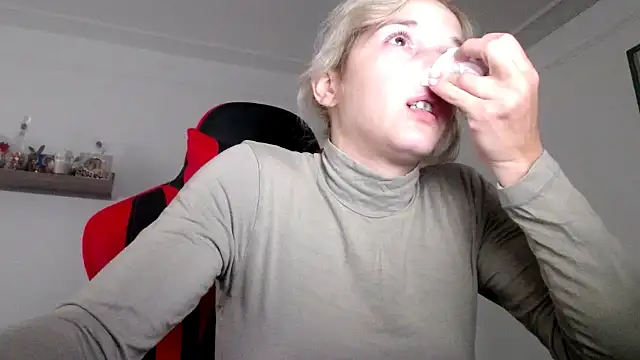 Snapshot of SexxyLety chatting on 18, 10, 2025 SexxyLety online show from 18, 10, 2025