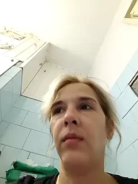 Snapshot of SexxyLety chatting on 13, 10, 2025 SexxyLety online show from 13, 10, 2025