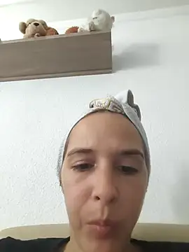 Snapshot of SexxyLety chatting on 12, 10, 2025 SexxyLety online show from 12, 10, 2025