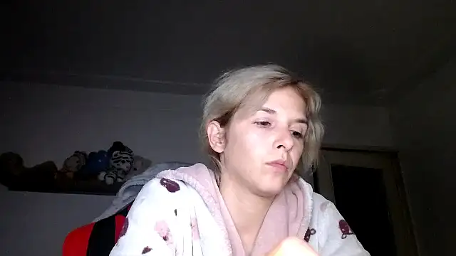 Snapshot of SexxyLety chatting on 10, 10, 2025 SexxyLety online show from 10, 10, 2025