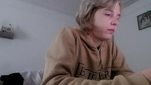 Snapshot of SexxyLety chatting on 4, 11, 2025 SexxyLety online show from 4, 11, 2025