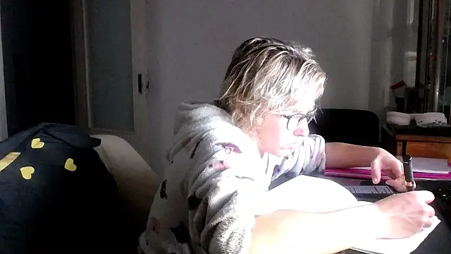 Snapshot of SexxyLety chatting on 21, 11, 2025 SexxyLety online show from 21, 11, 2025