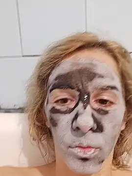 Snapshot of SexxyLety chatting on 2, 11, 2025 SexxyLety online show from 2, 11, 2025