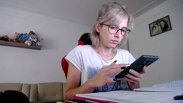 Snapshot of SexxyLety chatting on 6, 10, 2025 SexxyLety online show from 6, 10, 2025