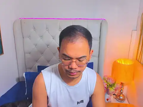 Snapshot of AsianZero chatting on 6, 5, 2026 AsianZero online show from 6, 5, 2026