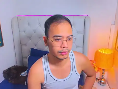 Snapshot of AsianZero chatting on 5, 5, 2026 AsianZero online show from 5, 5, 2026