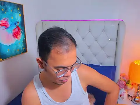 Snapshot of AsianZero chatting on 7, 5, 2026 AsianZero online show from 7, 5, 2026