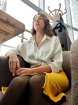 EvaXOAir online show from 28, 10, 2025