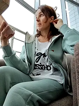 EvaXOAir online show from 11, 11, 2025