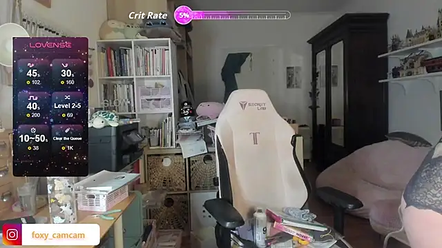 Foxy c online show from 23, 4, 2026