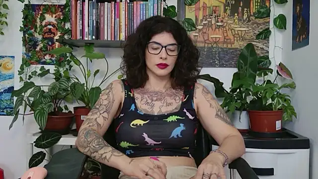 Snapshot of TaliMajesty chatting on 13, 5, 2026 TaliMajesty online show from 13, 5, 2026