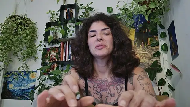 Snapshot of TaliMajesty chatting on 28, 5, 2026 TaliMajesty online show from 28, 5, 2026