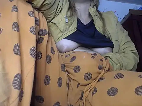 Mia davis01 online show from 26, 9, 2025