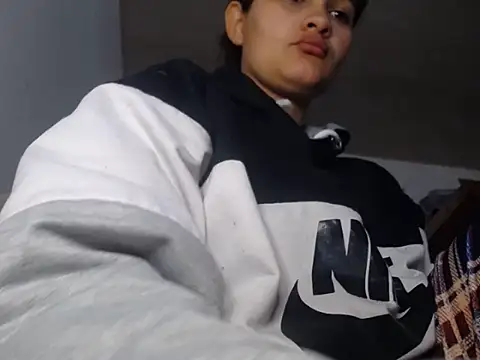 Mia davis01 online show from 10, 9, 2025