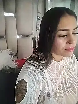 chelaqueen  online show from 13, 7, 2026