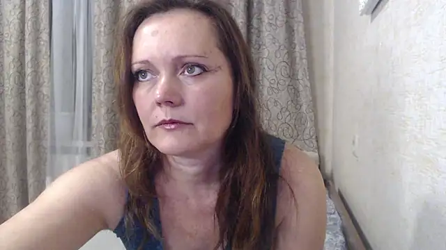 SheLion online show from 4, 12, 2025