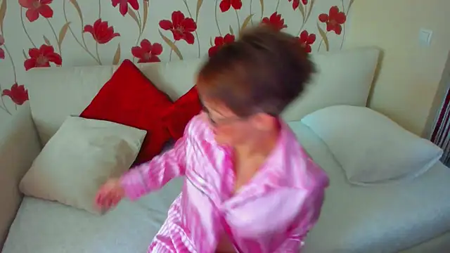 Snapshot of JennAlison chatting on 5, 2, 2025 JennAlison online show from 5, 2, 2025